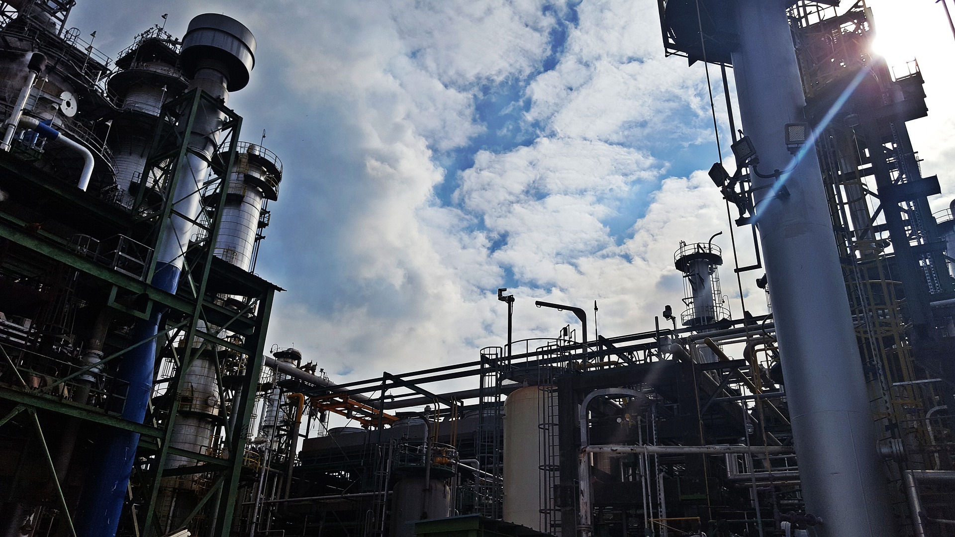 Refineries improving margins through better utilization of off-gas streams